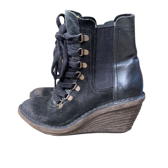 FLY LONDON SUZU BLACK OIL SUEDE SLIP ON WEDGE BOOTS EUR 37 USA 6 - Picture 1 of 11